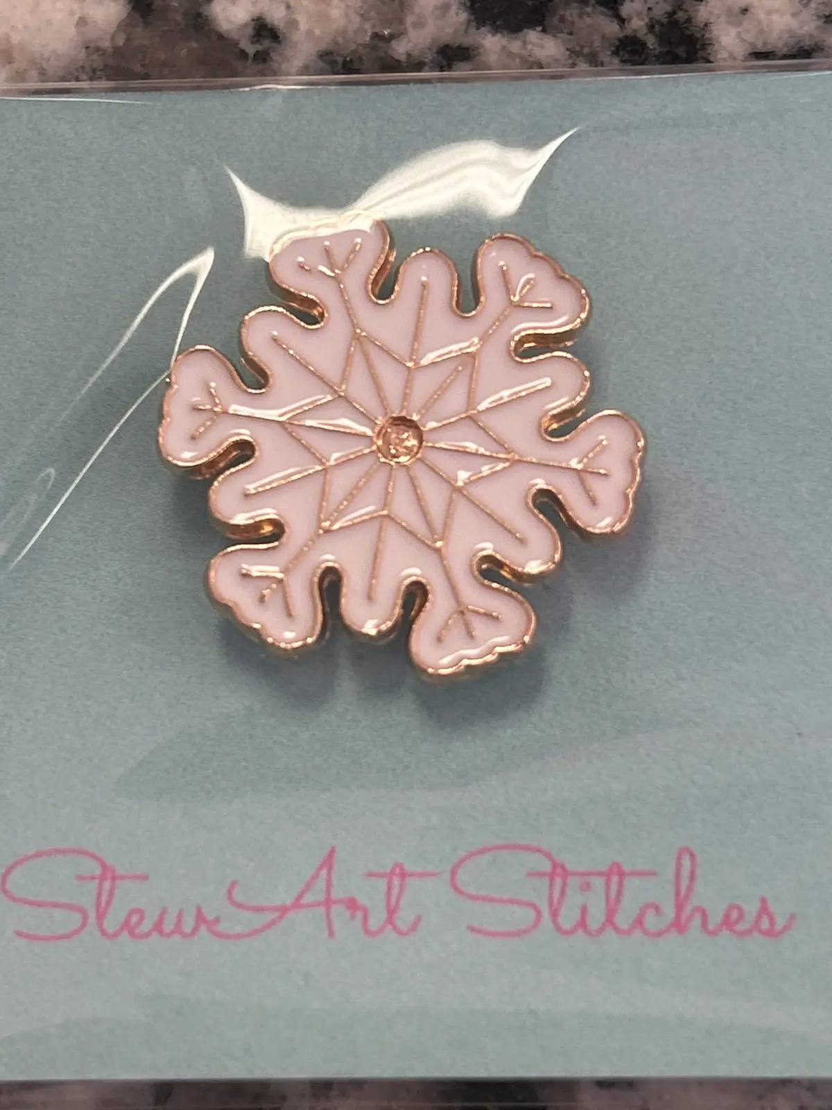 Snowflake Needle Minder 1