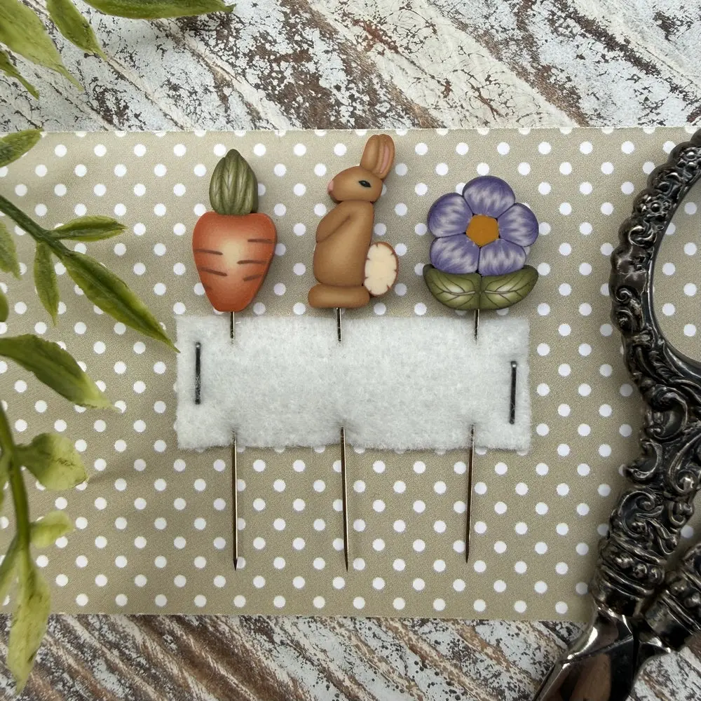 Carrot Party Pin Set 1