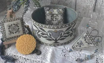 Enchanted Tulip Sewing Set 1