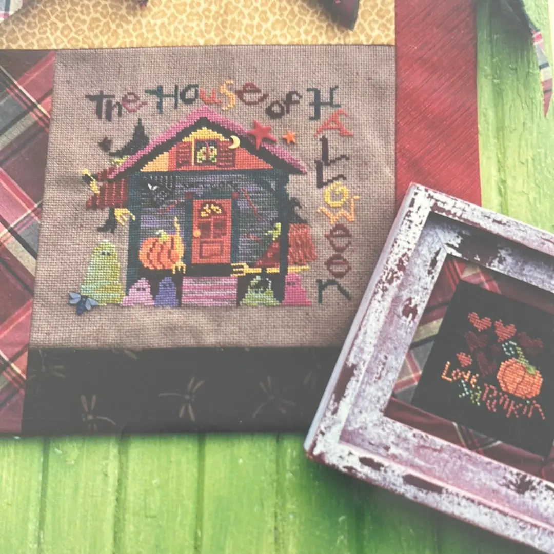 The House Of Halloween & Love Ya Pumpkin 1