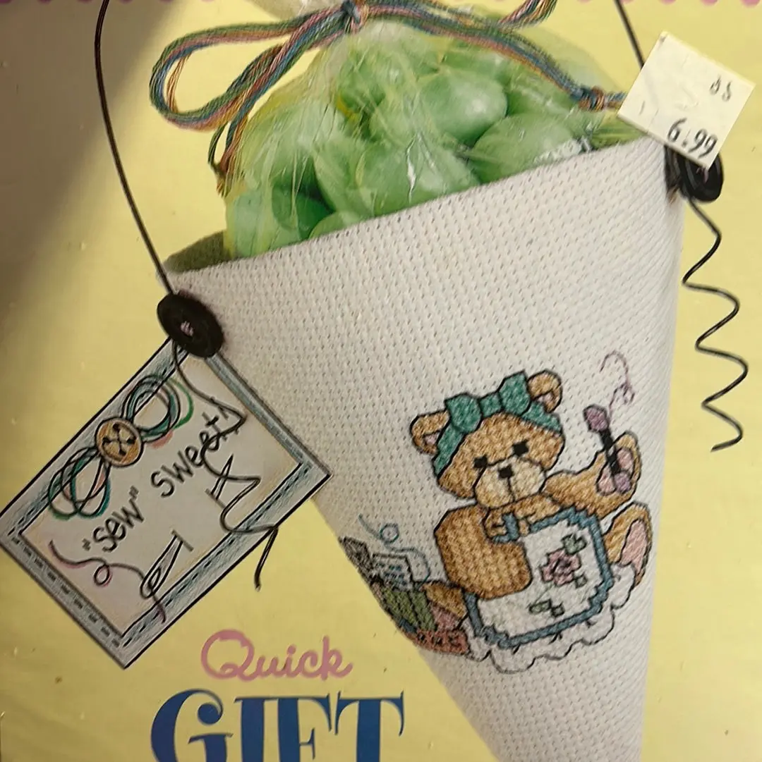 Quick Gift Pockets: Cross Stitcher 1
