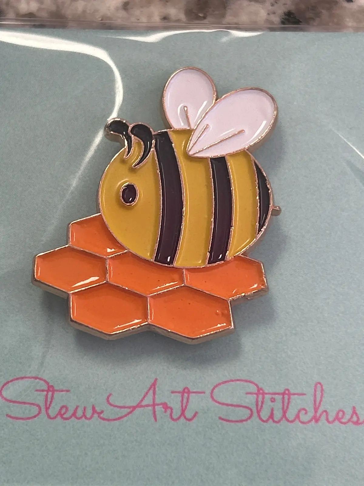 Honey Bee Needle Minder 1