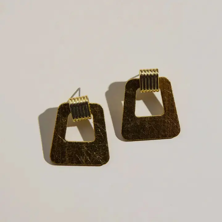 Avery | Vintage Gold 1