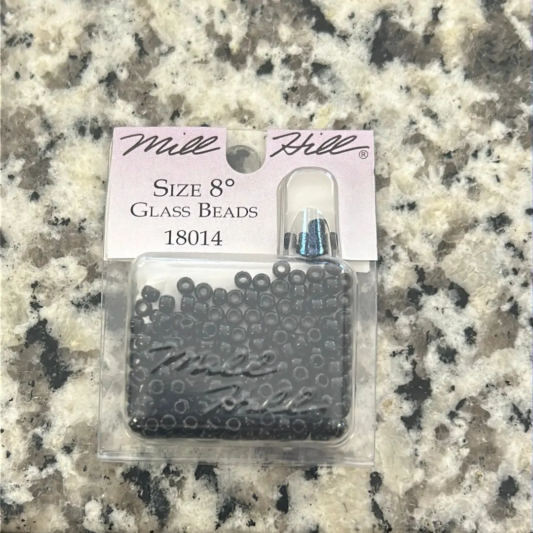 Size 8 Glass Beads 18014 1