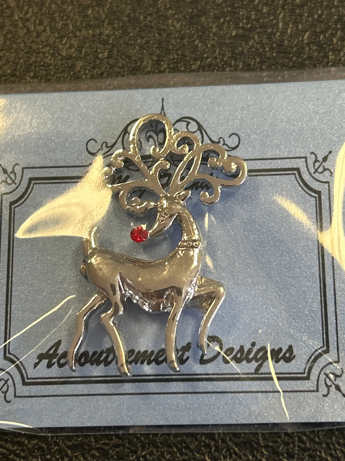 Silver Deer Needle Minder 1