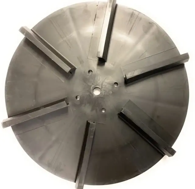 3035906 - Spinner 18In Poly Ccw 1
