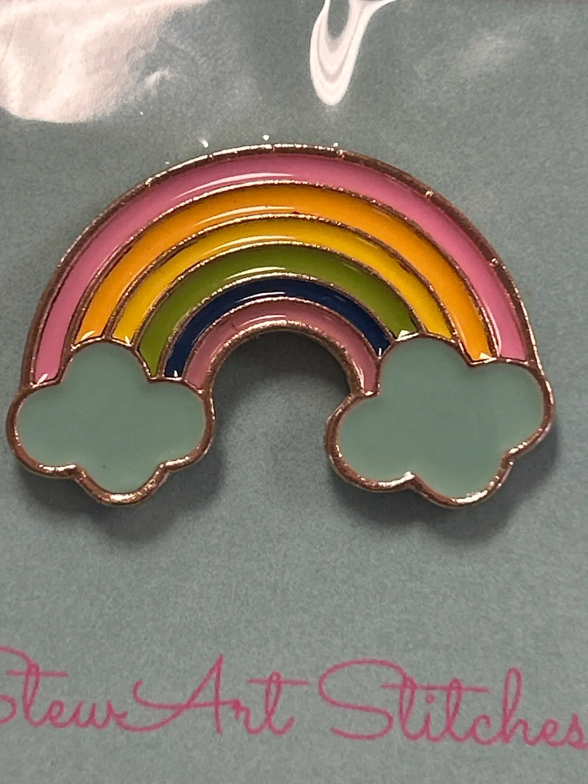 Rainbow Needle Minder 1