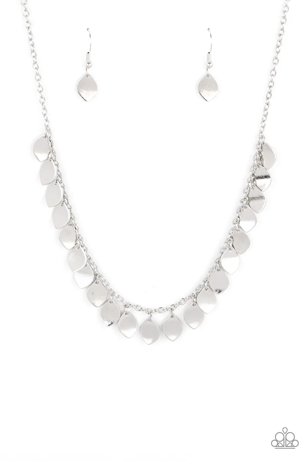 Paparazzi Dainty Discovery - Silver (Choker) 1