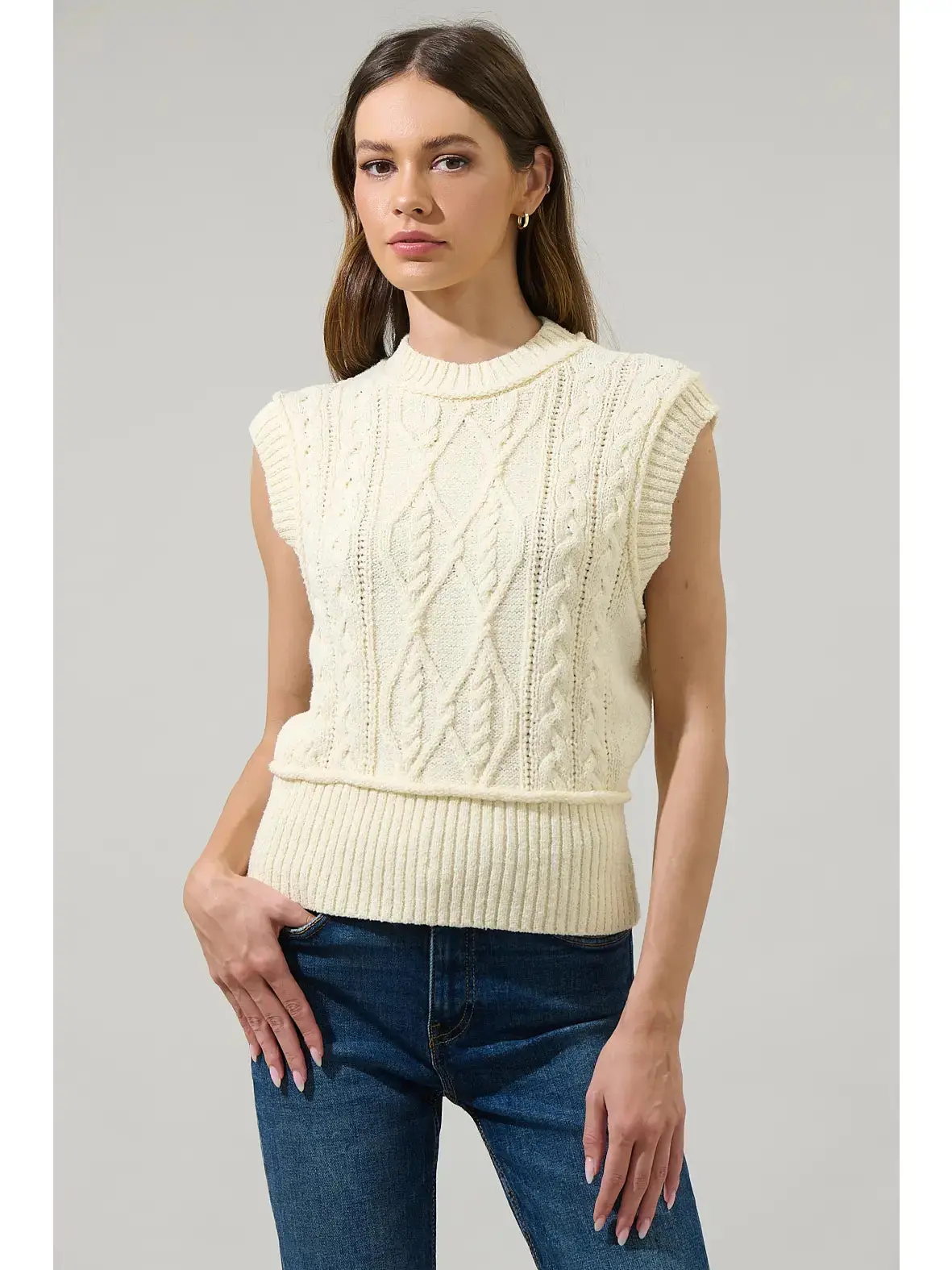 Loreli Cable Knit Sweater Vest Top 1
