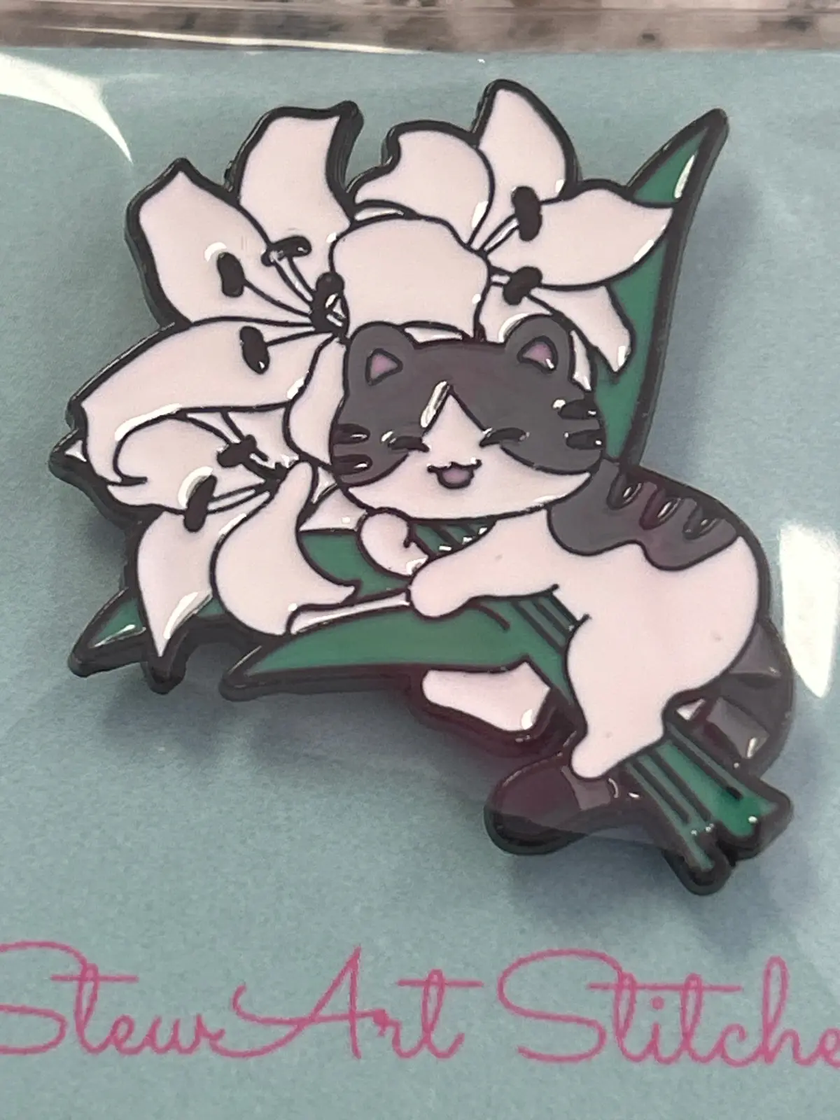 Lily Cat Needle Minder 1