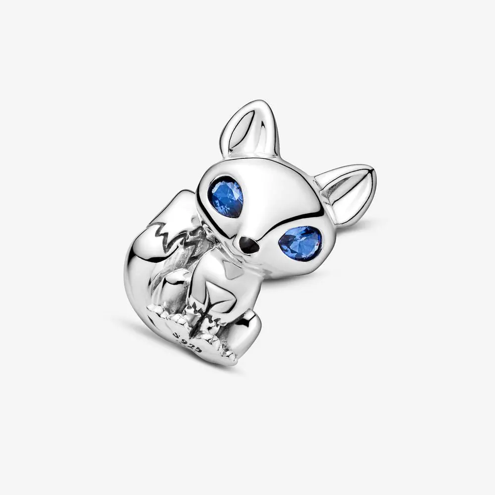 Blue-Eyed Fox Bead 1