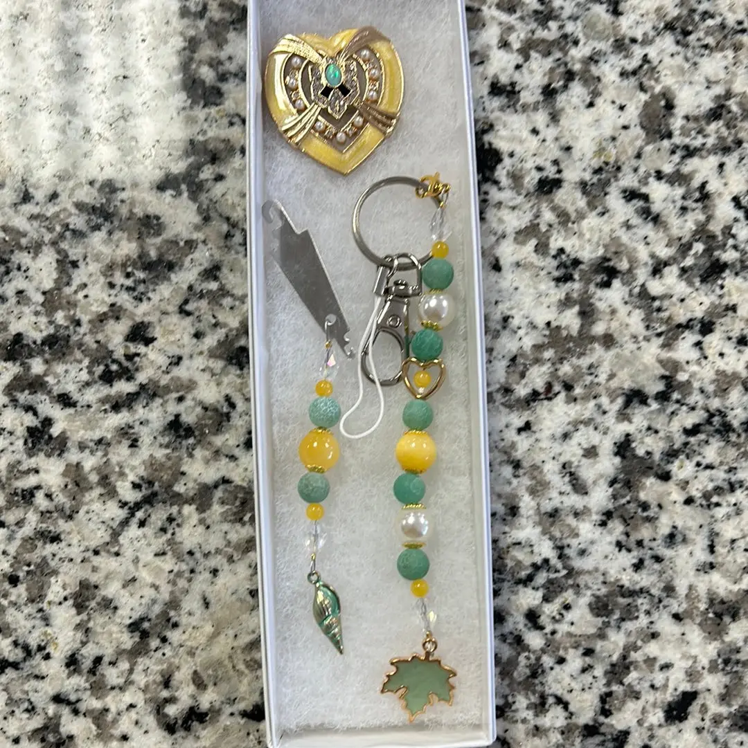 Jade And Gold Scissor Fob Set 1