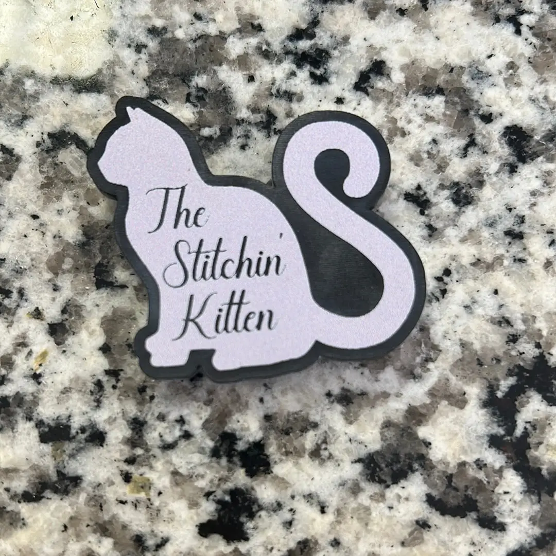 The Stitchin’ Kitten Acrylic Needle Minder V2 1