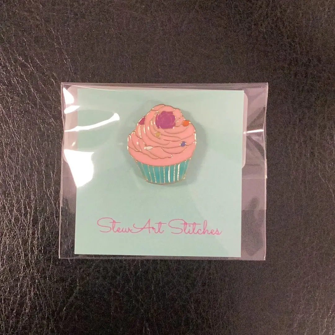 Cupcake Needle Minder 1