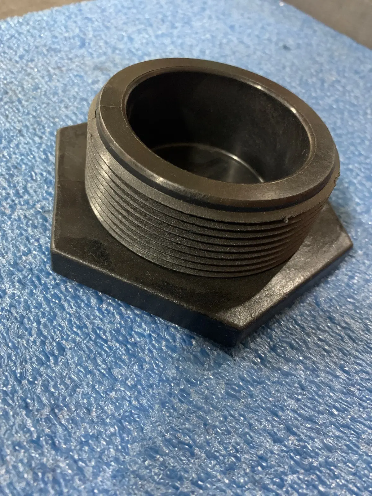 3" Poly Plug Plug300 1