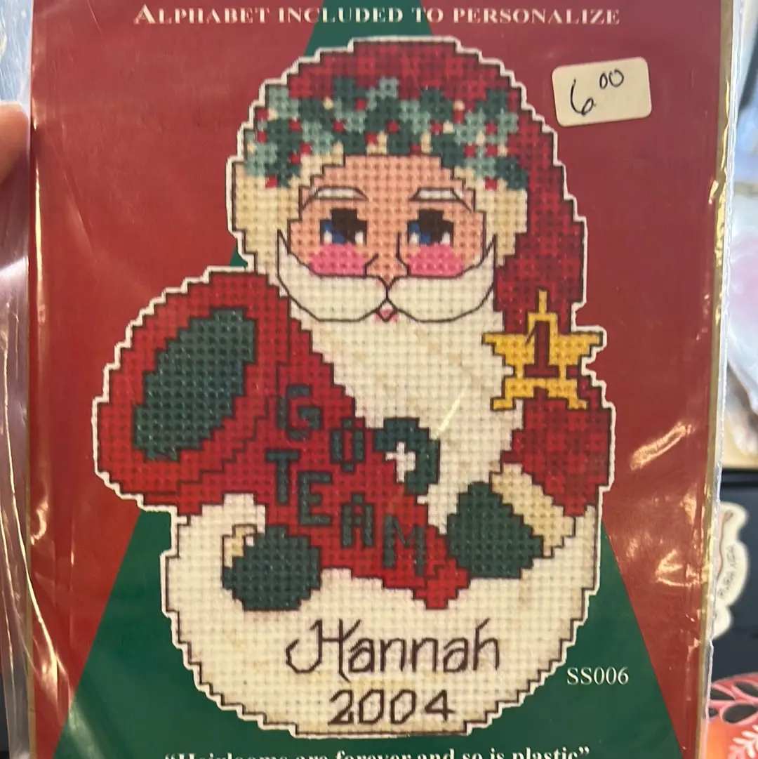 Cheer Santa Ornament Kit 1