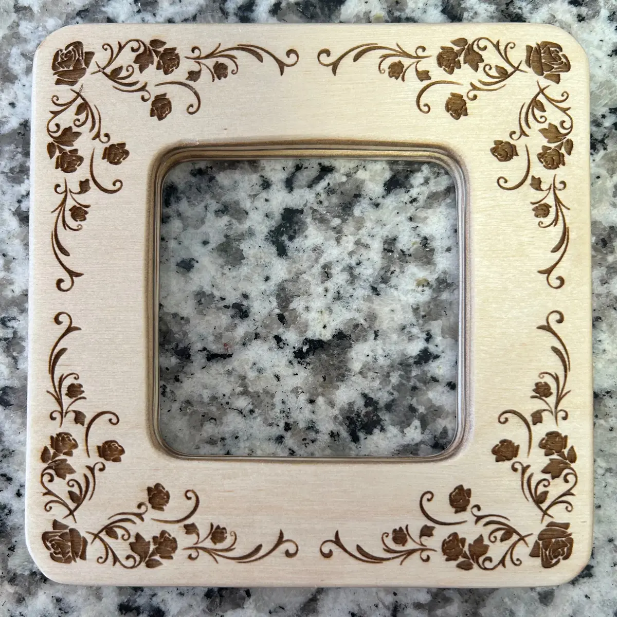 Rose Vine Small Magnetic Frame 1