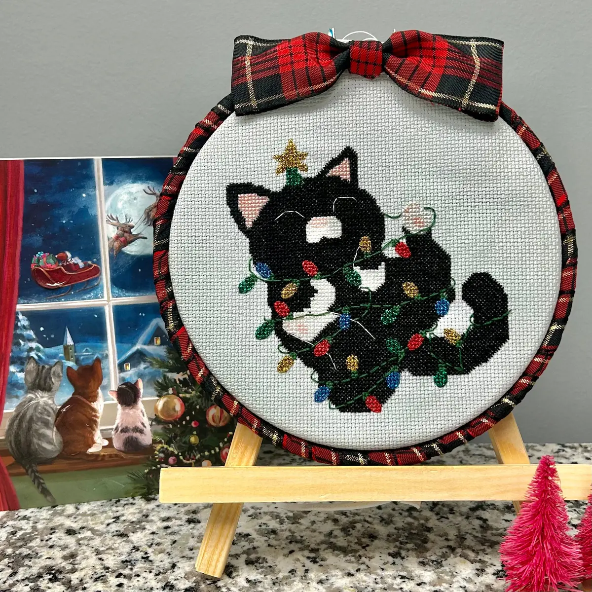 Kitty Christmas Tangle 1