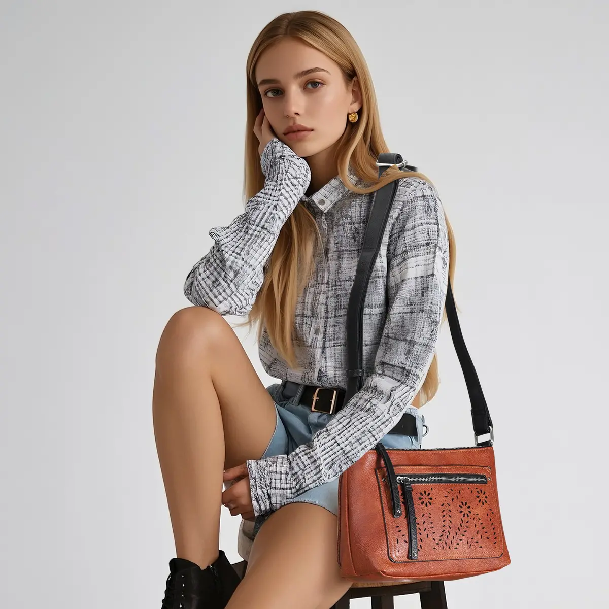 Hailey Concealed-Carry Crossbody 1