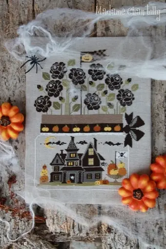 Halloween In A Jar 1