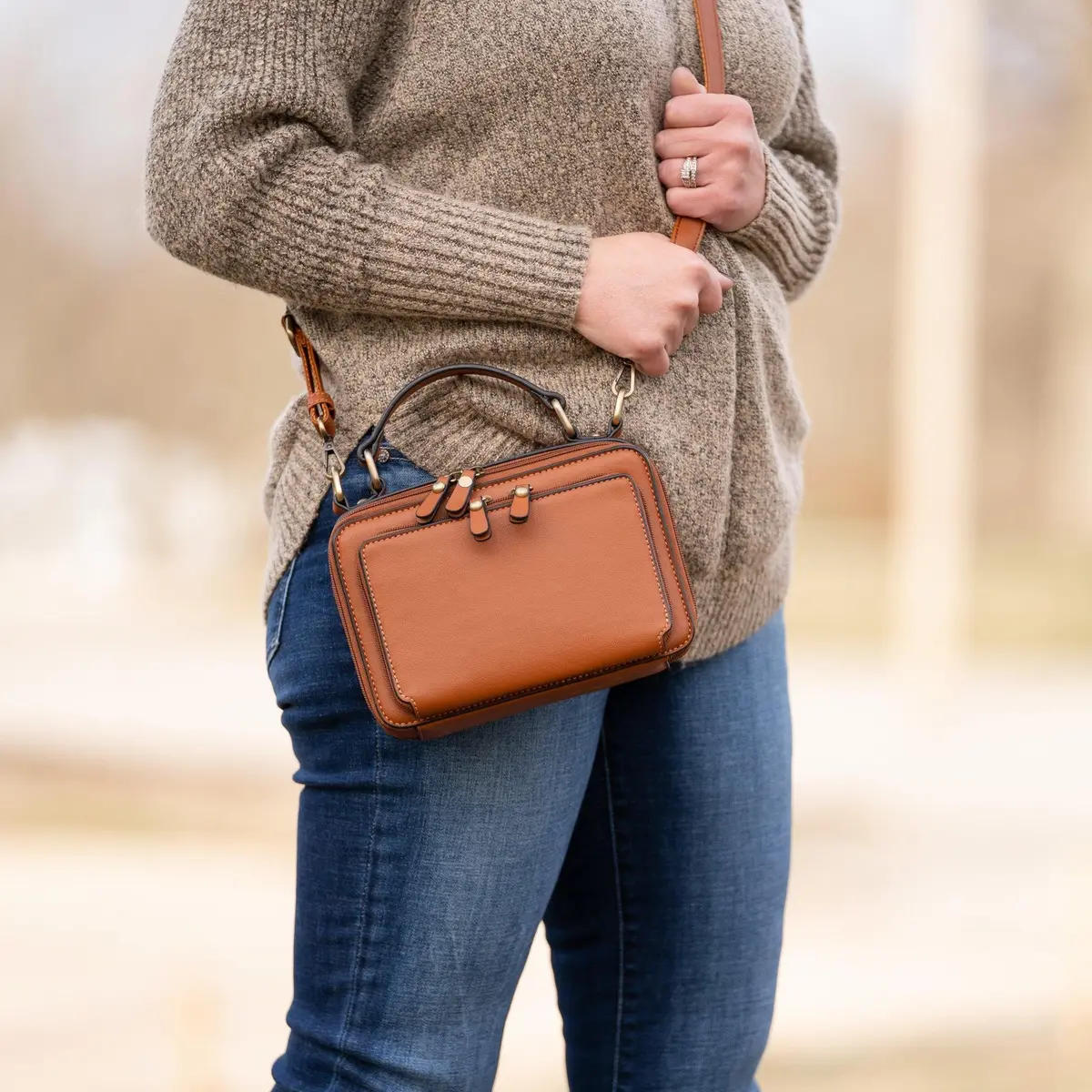 Pandora Concealed-Carry Crossbody 1