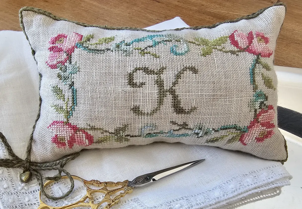 Roses And Scrolls Kit 1