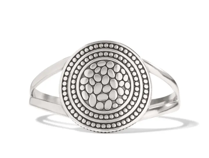 Pebble Round Cuff 1