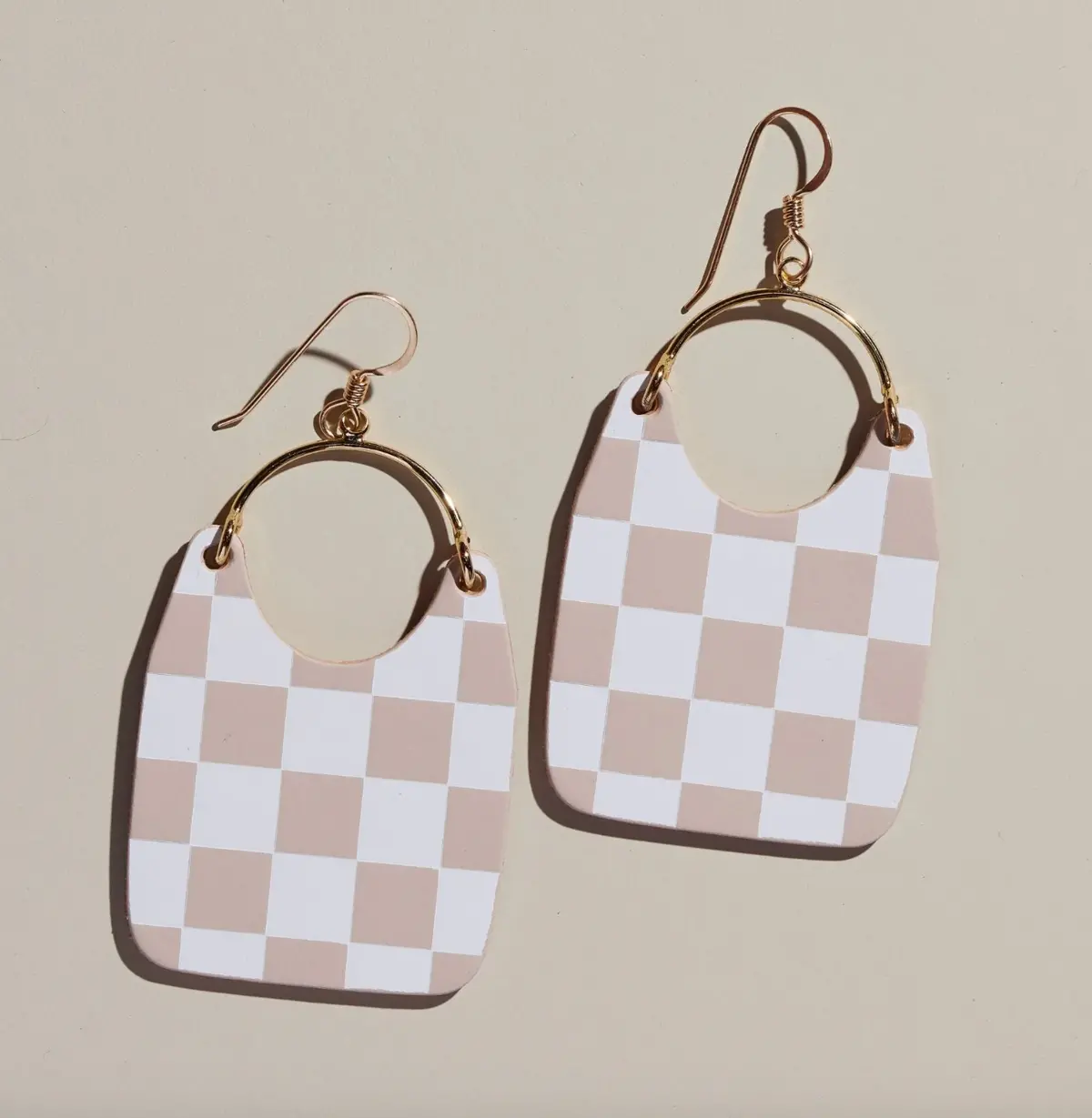Checkmate Charlies | Soft Sand 1