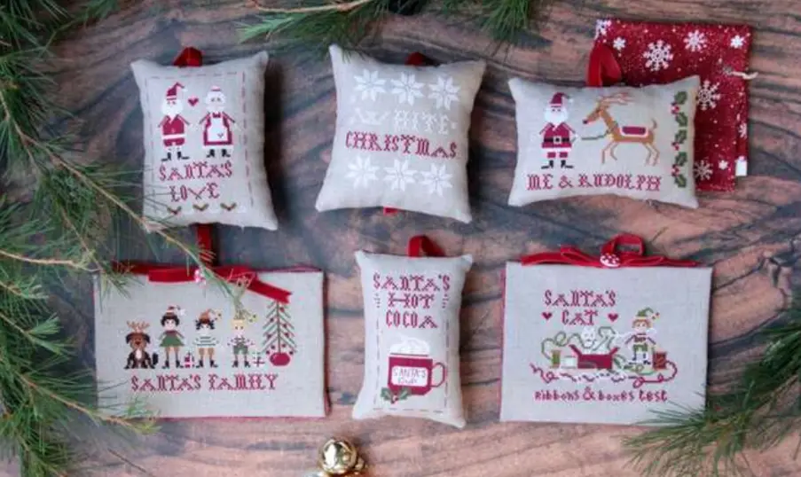 Christmas Pillows 1
