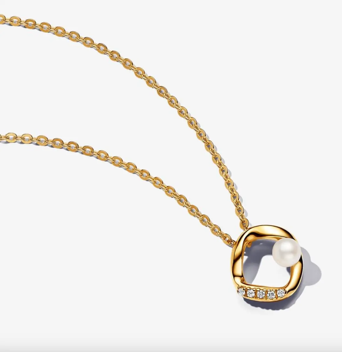 Organically Shaped Pavé Circle & Treated Freshwater Cultured Pearl Collier Necklace 1