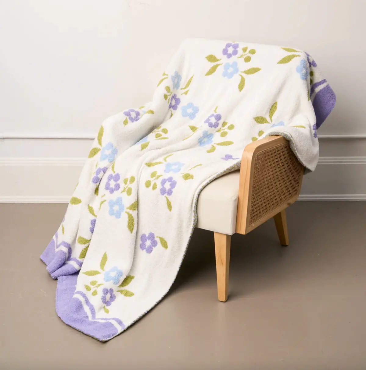 Cozy Dreams Luxe Blanket 1