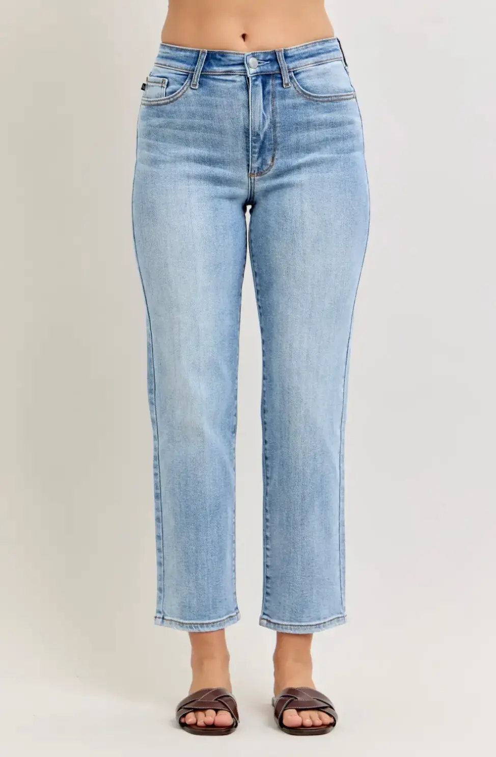 High-Waist Ankle Straight Jean 1