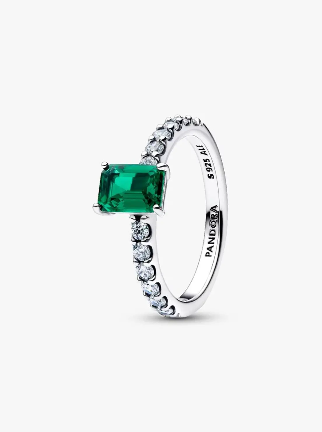 Rectangular Sparkling Green Halo Ring 1