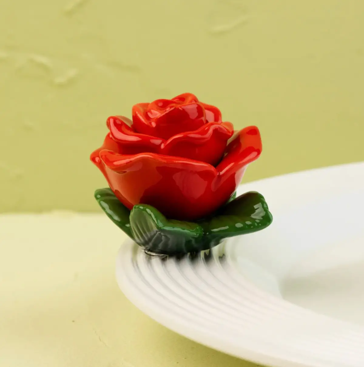 Roses Are Red Mini 1