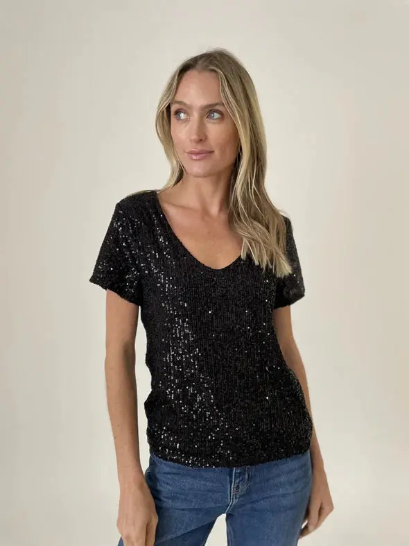 Anna Sequin Scoop Neck Top | Black 1