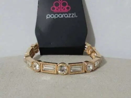 Paparazzi Classic Couture - Gold 1