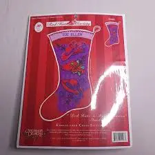 Red Hats & Holly Berries Stocking Kit 1