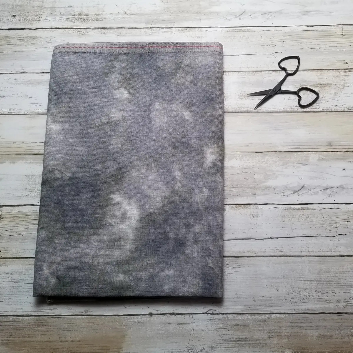 28 Count Mothman Evenweave 1
