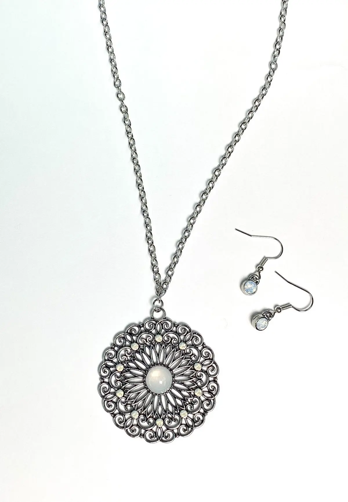 Opal Gardens - White 1