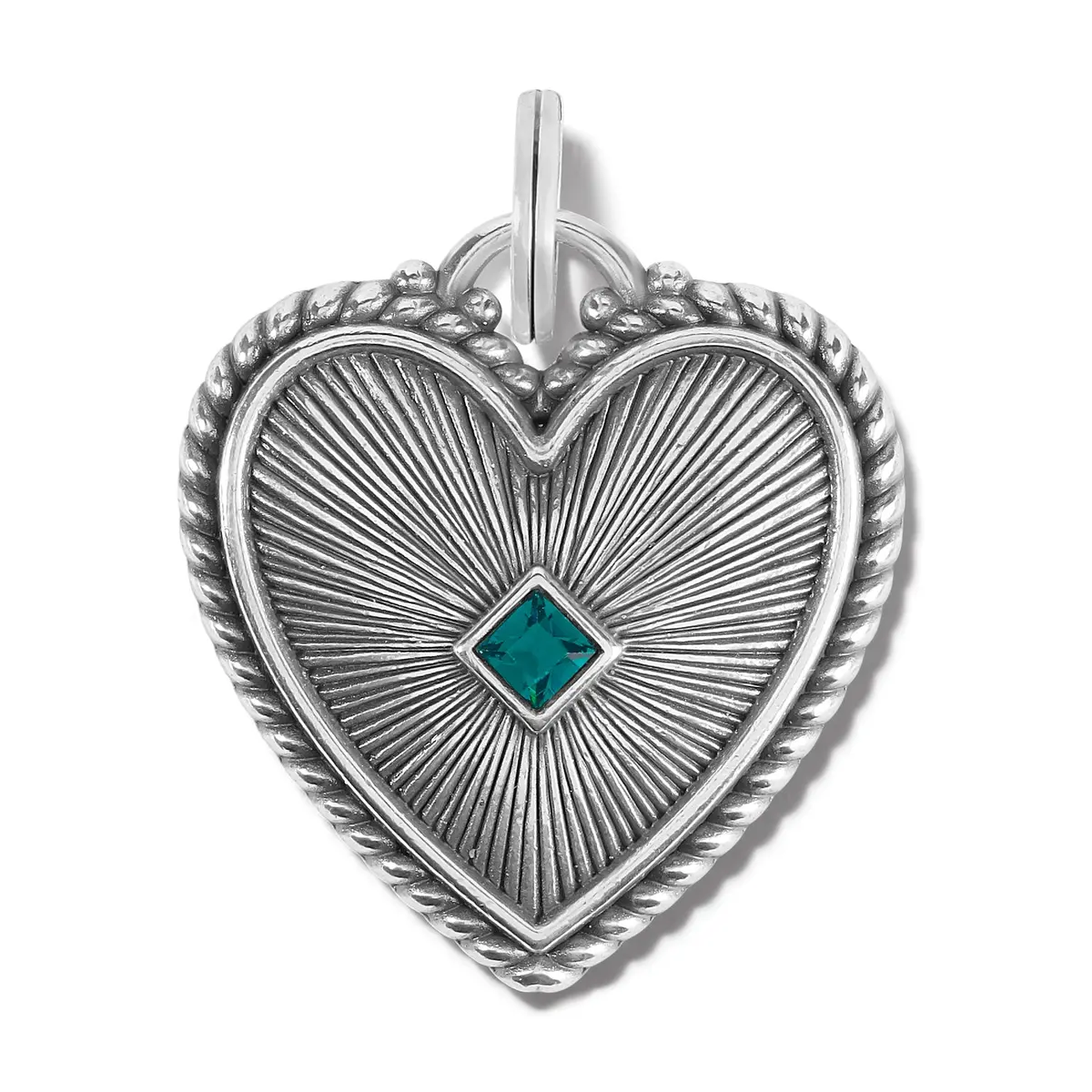 Treasured Emerald Heart Amulet 1