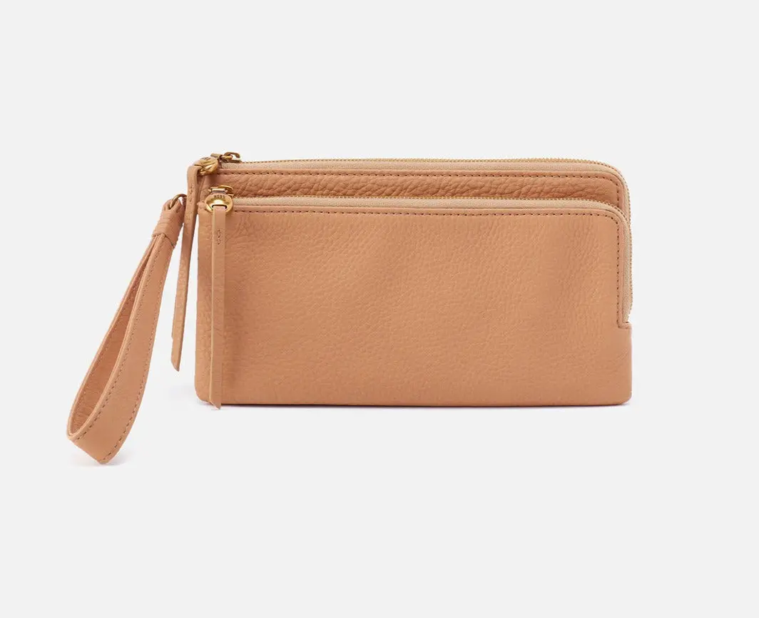 Dayton Wristlet | Pebbled Leather 1