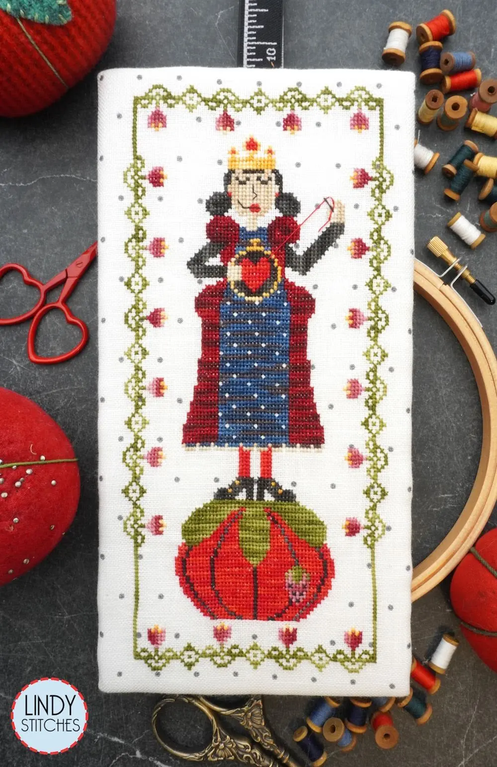 Queen Of Thread- Hearts For Pam 1