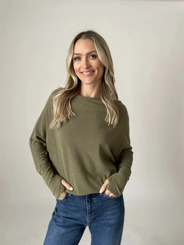 The Anywhere Top | Olive 1