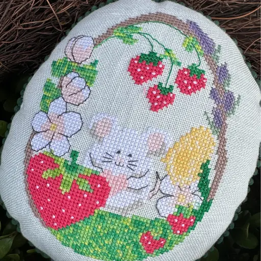 Mousy's Strawberry Basket 1