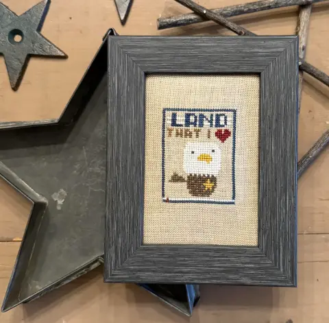 Holiday Flair: Land That I Love 1
