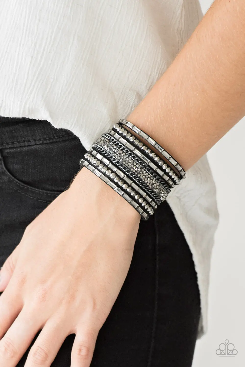Paparazzi Rhinestone Rumble - Black 2